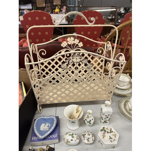 505 - Wedgwood Wild Strawberries togther with Wade Wimsies magazine rack etc