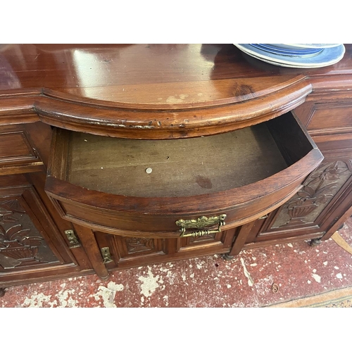 522 - Mahogany sideboard with mirror - Approx size: W: 152cm D: 55cm H: 218cm