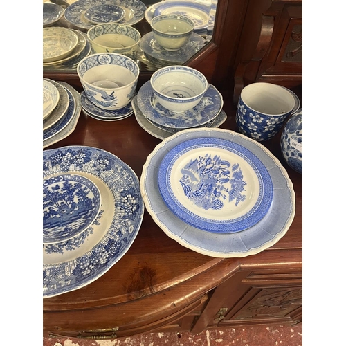 524 - Quantity of antique blue and white china