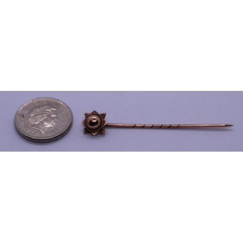 59 - 9ct gold tie pin
