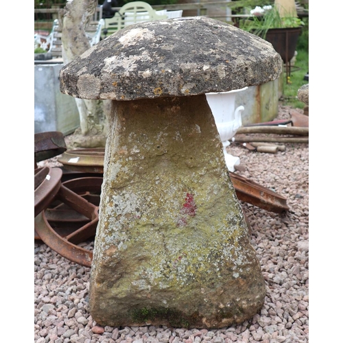 160 - Antique staddle stone