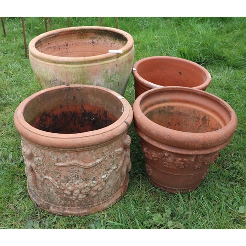 176 - 4 assorted terracotta plant pots