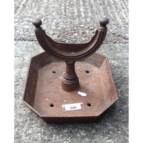 326 - Cast iron boot scrape