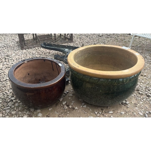 395 - 2 glazed planters