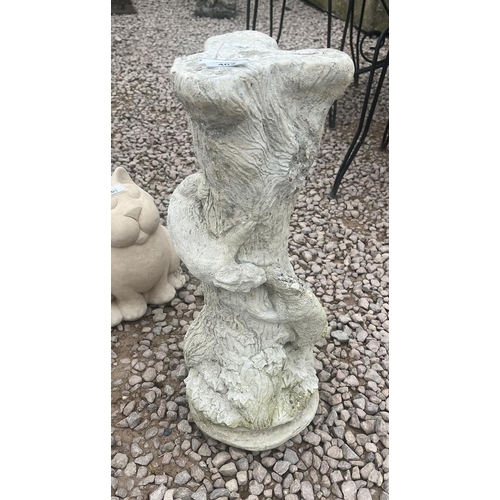 402 - Stone pedestal A/F