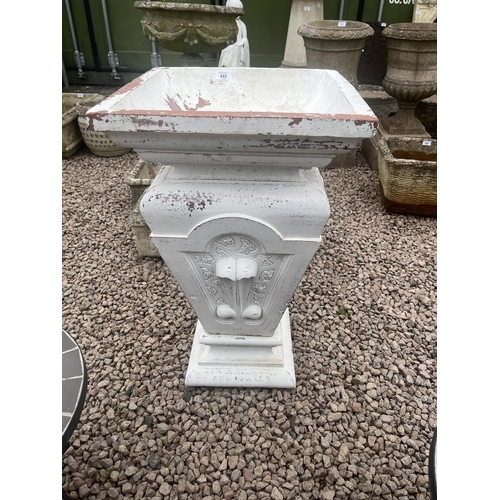 422 - Terracotta plinth in white