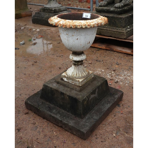 538 - Small cast iron pedestal planter on stone base