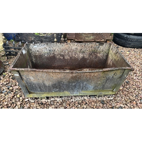 604 - Large metal trough