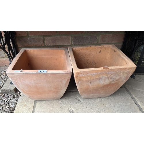 610 - Pair of square terracotta planters