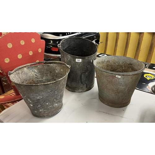 643 - 3 vintage buckets