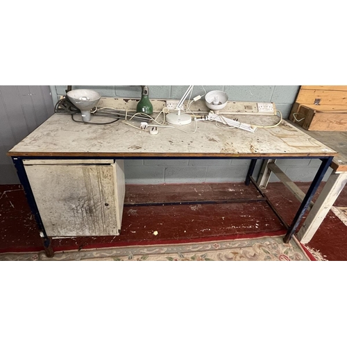 692 - Work bench - Approx size: W: 183cm D: 77cm H: 84cm