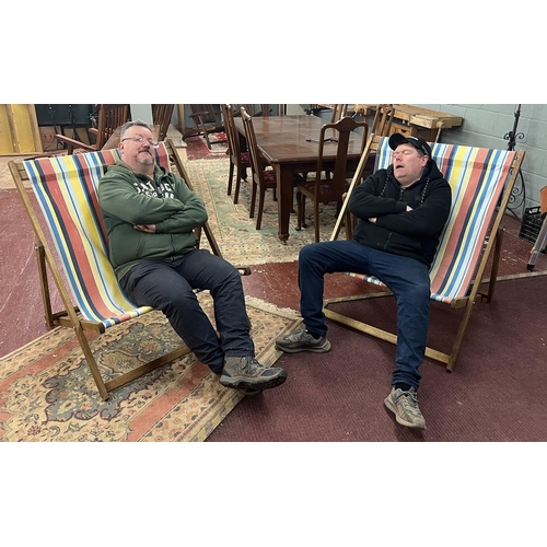 696 - Pair of large deckchairs