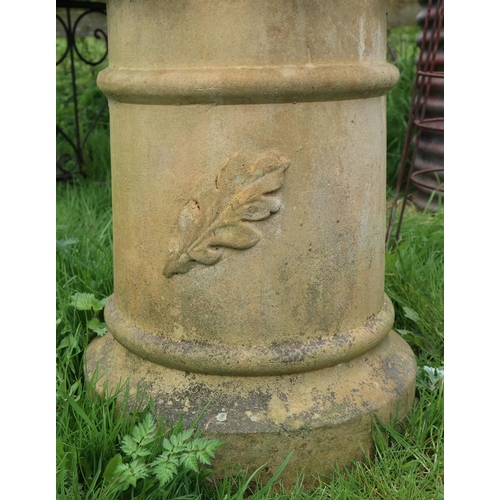 172 - Small chimney pot and cowl