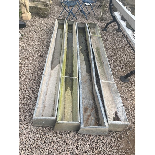 391 - 4 galvanised trough feeders - Approx lengths: 276cm