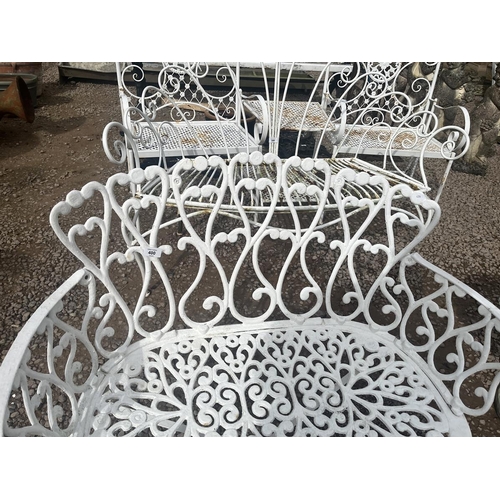 400 - White metal garden bench