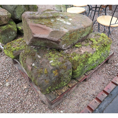 491 - Pallet of large rockery stones