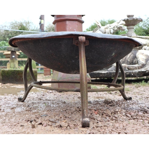 547 - Metal firepit/planter on base - Approx D: 72cm  H: 36cm