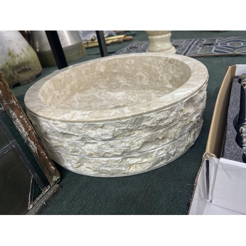 667 - Ornate marble sink together with tap