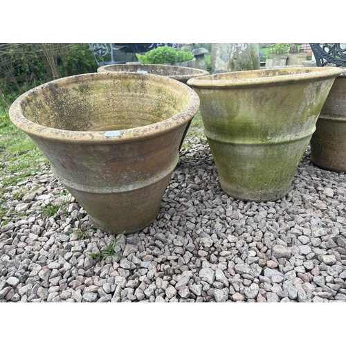 81 - 5 large terracotta plant pots - Approx H: 39cm D: 41cm