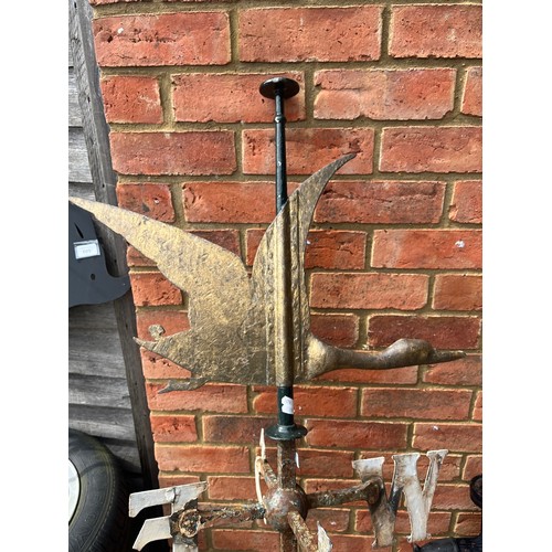 607 - Golden goose weather vane - Approx height: 165cm