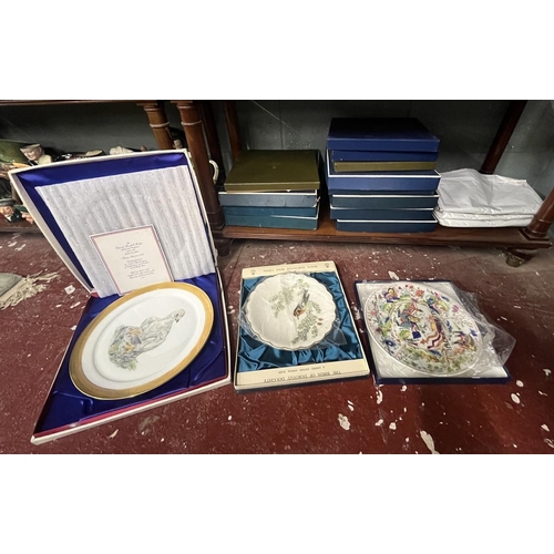 217 - Large collection of mainly Royal Worcester plates