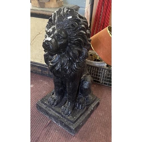 343 - Large lion figure - Approx height: 83cm