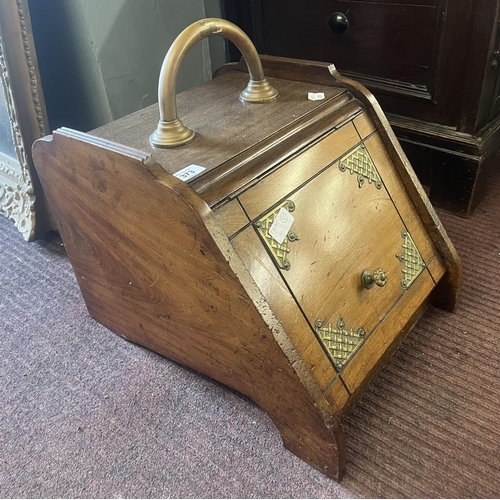 373 - Vintage oak & brass coal scuttle with coal scoop