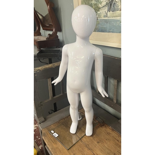 424 - Small child manikin - Approx height: 82cm