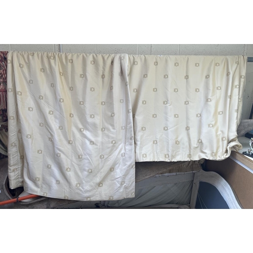 450 - Pair of Clive Christian curtains with liners from stately home - Gold and cream satin and cotton, th... 