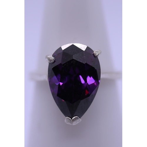 34 - Silver and amethyst ring - Size N