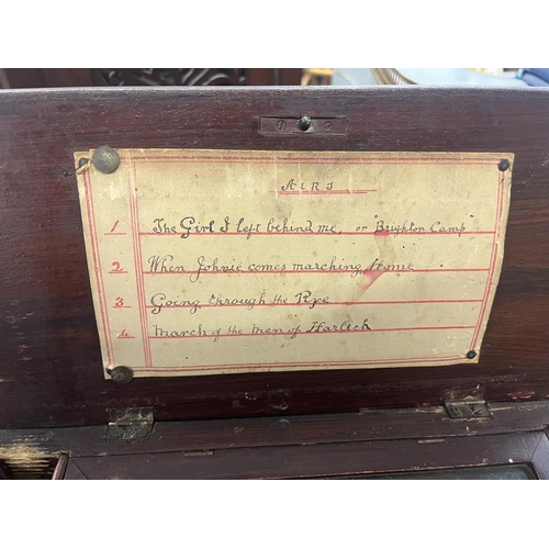 396 - Antique music box