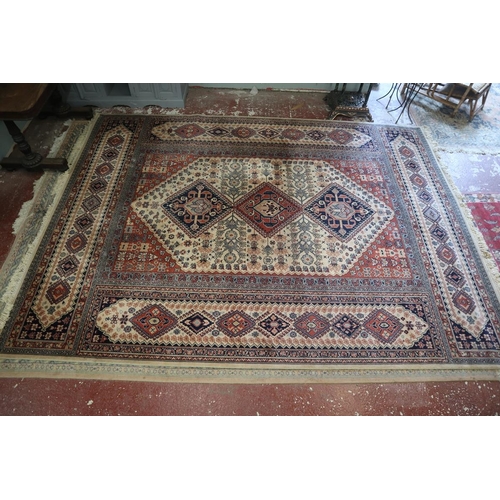 415 - Large hand knotted patterned rug - Approx size: 370cm x 275cm