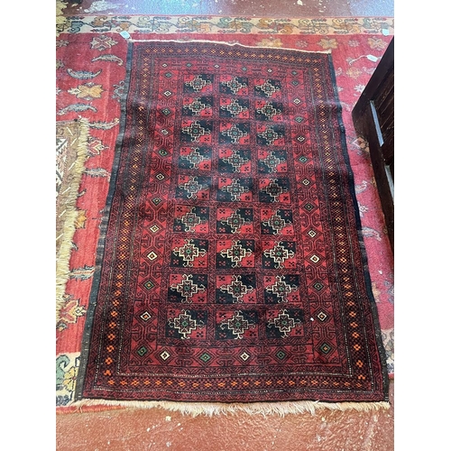 438 - Vintage Afghan wool hand woven rug - Approx size: 140cm x 87cm