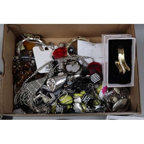132 - Large collection of costume jewellery