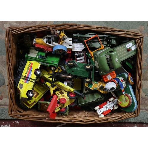 189 - Collection of diecast vehicles