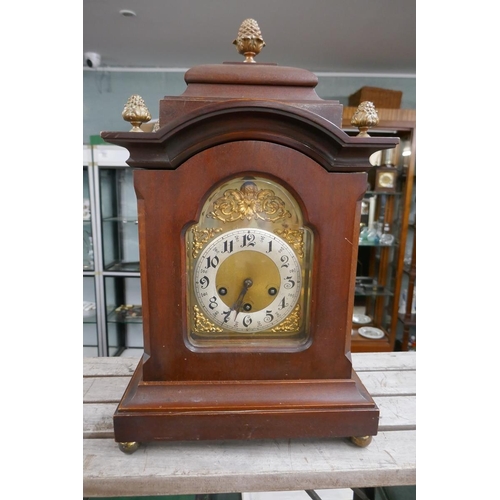 255 - Victorian large mantel clock - Approx height: 52cm