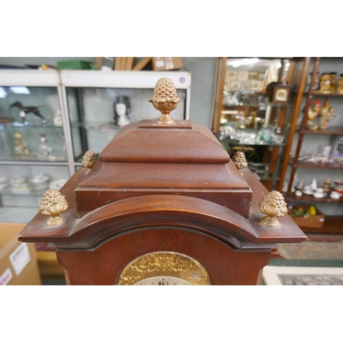 255 - Victorian large mantel clock - Approx height: 52cm