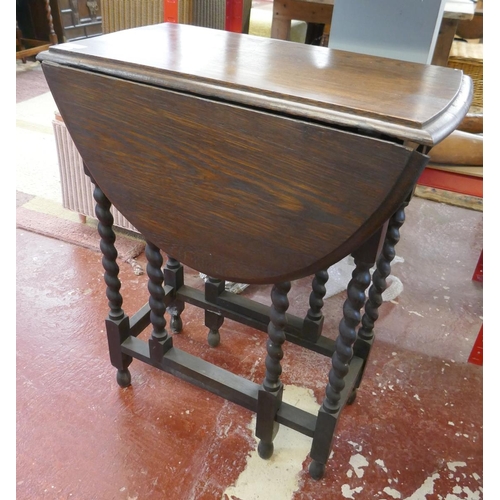 Small oak gateleg table