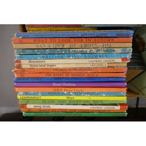 323 - Collection of Ladybird books