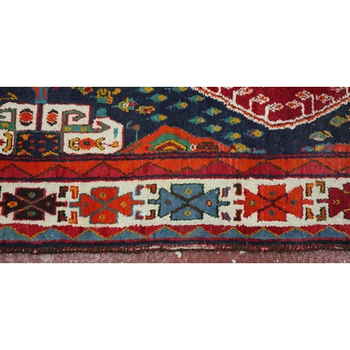 404 - Large red patterned rug - Approx 257cm x 178cm