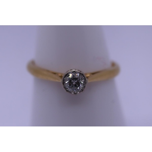 43 - 18ct gold diamond solitaire ring - Size N½