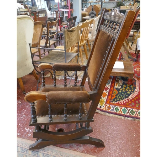454 - American rocking chair