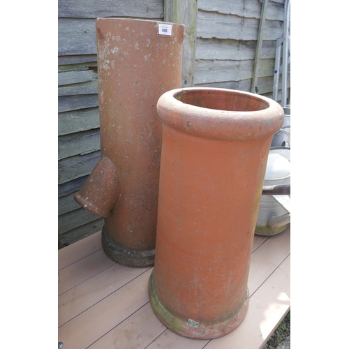 490 - Terracotta drainage pipe together with chimney pot