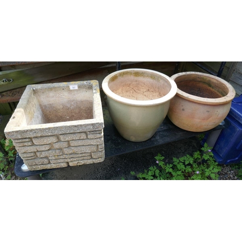 501 - 3 garden pots