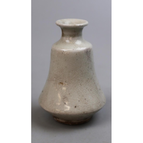 137 - Early Chinese Song Dynasty Ying Ching small vase - Approx height 10cm
