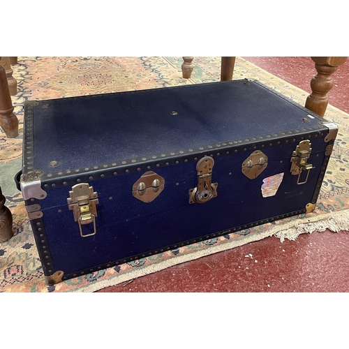 398 - Vintage steamer trunk