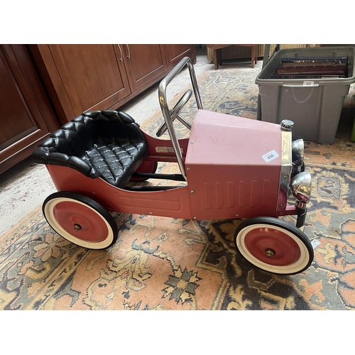 459 - Vintage pedal car