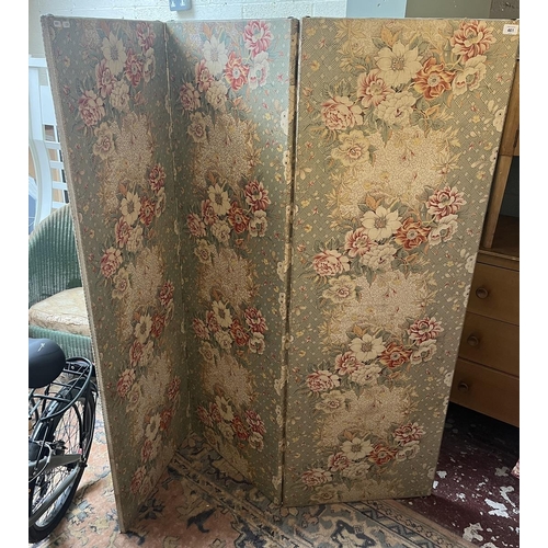 461 - Vintage folding screen/room divider