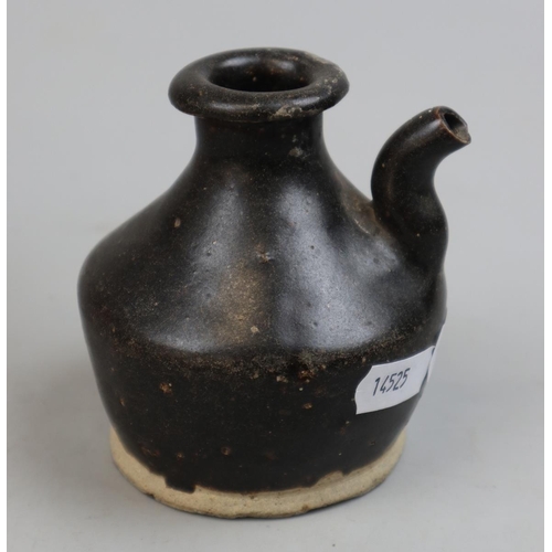 135 - Early Chinese Song Dynasty brown earthenware jar with spout - Approx height 9cm