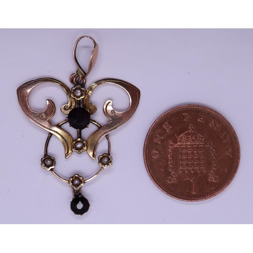24 - Victorian 9ct gold garnet & pearl pendent